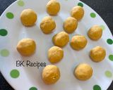 A picture of step 4 of Roasted Gram Ladoo.