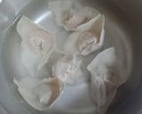Foto langkah ke 7 dari resep Wonton Soup / Sup Lumpia.
