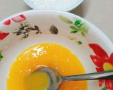 Hình bước làm 1 của món Bánh bông lan hấp Mã Lai