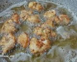 Foto langkah ke 3 dari resep Chicken Karaage (Ayam Goreng ala Jepang).