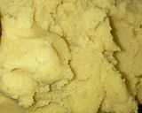 A picture of step 4 of Maamoul with Dates.