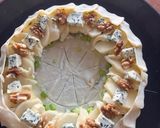 Foto del paso 3 de la receta: Tarta de pera y roquefort