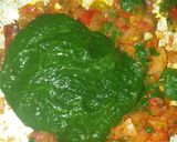 A picture of step 8 of Palak paneer.