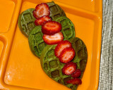 Foto del paso 3 de la receta: Waffles de espinaca 💚🍓