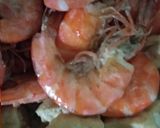 Foto langkah ke 2 dari resep Goreng udang tahu cabe hijau.