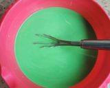Foto langkah ke 2 dari resep Dadar gulung isi unti kelapa.