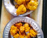 A picture of step 3 of Sindhi onion pakoda monsoon special.
