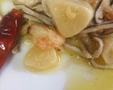 Foto del paso 2 de la receta: Gambas peladas con anguriñas