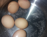Foto del paso 1 de la receta: Huevos rellenos (Entrantes, aperitivos)