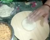 A picture of step 4 of Aloo Paratha.