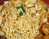 Foto langkah ke 6 dari resep Indomie goreng nyemek.