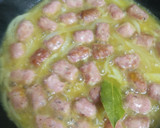 Foto del paso 4 de la receta: Salchichas con vino
