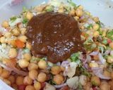 A picture of step 7 of Channa chaat.