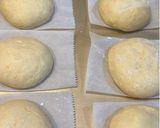 Foto langkah ke 2 dari resep Donat Pumpkin Sourdough.