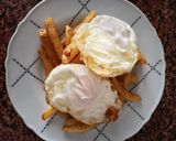Foto del paso 4 de la receta: Huevos rotos con chistorra