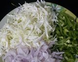 व्हेज हक्का नूडल्स (veg hakka noodles recipe in marathi) रेसिपी स्टेप 2 फोटो 