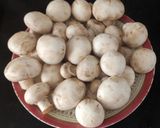 A picture of step 1 of Chettinad mushroom fry.