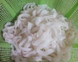 Foto langkah ke 2 dari resep Kuetiaw Goreng Ala Kadarnya.