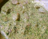 A picture of step 3 of Haryali Chicken skewers.