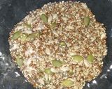 Foto del paso 1 de la receta: Pan de mix de semillas en sartén