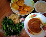 Foto langkah ke 3 dari resep Sambal Kacang (Sambel Pecel) untuk Persediaan Tanpa Disimpan di Kulkas.