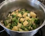 Foto del paso 1 de la receta: Crema de apio (apio España, celery)