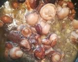 Foto del paso 3 de la receta: Risotto ai funghi (sin vino)