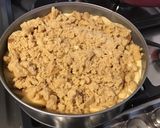 Une image de l'étape 8 de Crumble cheesecake aux pommes et caramel beurre salé.