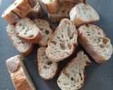 Une image de l'étape 1 de Croutons maison.