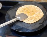 A picture of step 6 of Stuffed Kala Chana Paratha.