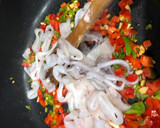 Foto del paso 4 de la receta: Arroz con cuerpos de centollo o cangrejo, cigalas, almejas y calamar