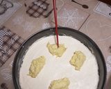 Foto del passaggio 2 della ricetta Cheesecake salata con porri e salmone