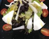 Foto del paso 2 de la receta: Ensalada de salmón y queso fresco