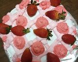 A picture of step 7 of Valentine strawberry cake#valentinesdish.