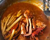 A picture of step 10 of Kakrar Jhal/Bengali style Crab.