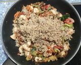 Foto del paso 5 de la receta Quinoa con verduras y pollo rápida