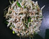 Foto langkah ke 6 dari resep Tumis teri campur sari ala bunda RiffatAbiyuR.