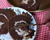 Foto langkah ke 9 dari resep Bolu Gulung Cokelat Ekonomis.