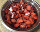 Foto del paso 1 de la receta: Budín con jalea de frutillas 🍓🍓