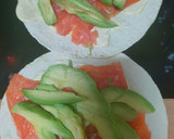 Foto del paso 1 de la receta: Fajita de aguacate y salmón