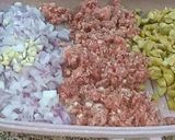 Une image de l'étape 2 de Riz basmati à la viande hachée et les olives vertes coupées.