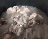 Foto del paso 4 de la receta: Carne de puerco en salsa esmeralda con Verdolagas verde vida
