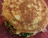 A picture of step 10 of Oats uttapam sandwich.