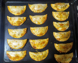 Foto del paso 4 de la receta: Empanadillas de ventresca y empanadillas de carne caseras