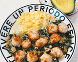 รูปขั้นตอนการทำที่ 3 ของ Creamy mushroom & spinach with pork ball (keto)
