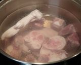 Hình bước làm 2 của món Bún Bò Giò Heo