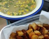 A picture of step 3 of Healthy Vegetable corn soup with bread crumbs.