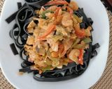 Foto del paso 6 de la receta: Fetucchini de tinta de calamar con camarones