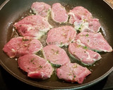 Foto del paso 8 de la receta: Solomillo de cerdo con salsa de queso