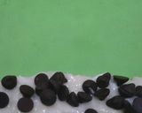 Foto langkah ke 4 dari resep Pandan Roll Coklat Keju .